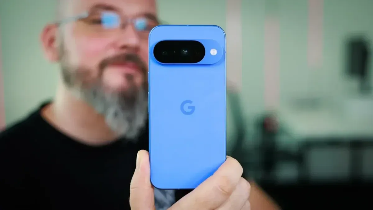 Google Pixel 10 Drops $200 on Amazon, Undercutting Mid-Range Rivals