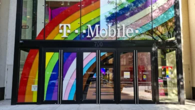 T-Mobile Store Closures Drive Customers Toward Rivals, Poll Finds