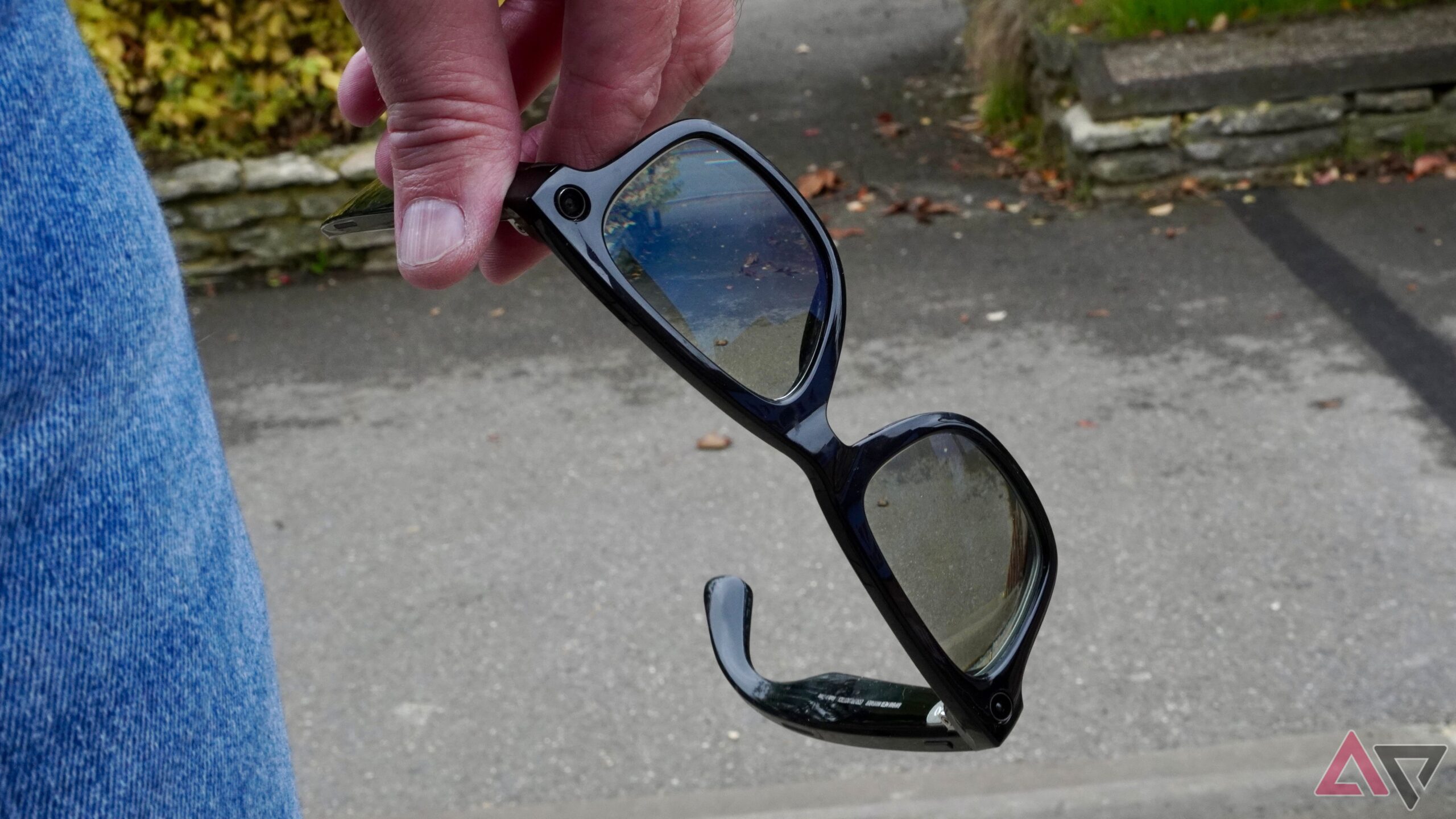 Tianjin Police Deploy Smartglasses to Track Faces, Voices, Plates