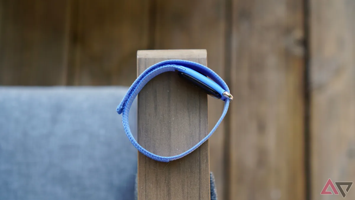 Fitbit Air Users Are Wearing Two Wristwear Devices, Defeating the Product's Core Purpose